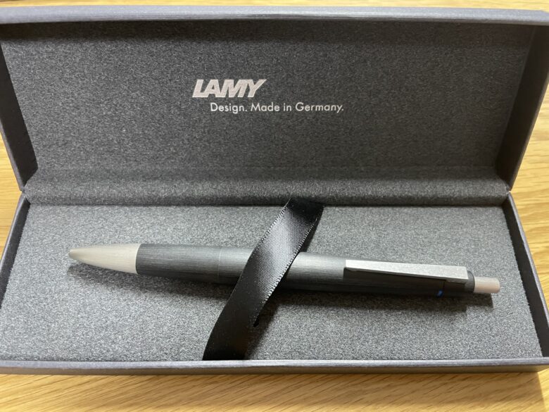 ラミーLamy2000 4色ボールペンと化粧箱